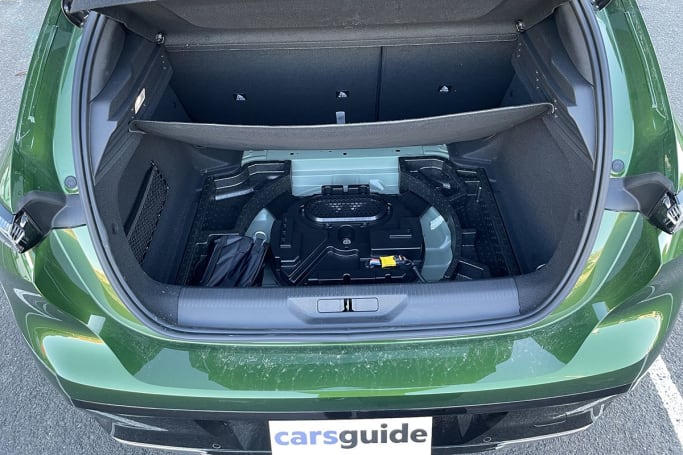 Peugeot 308 Boot space