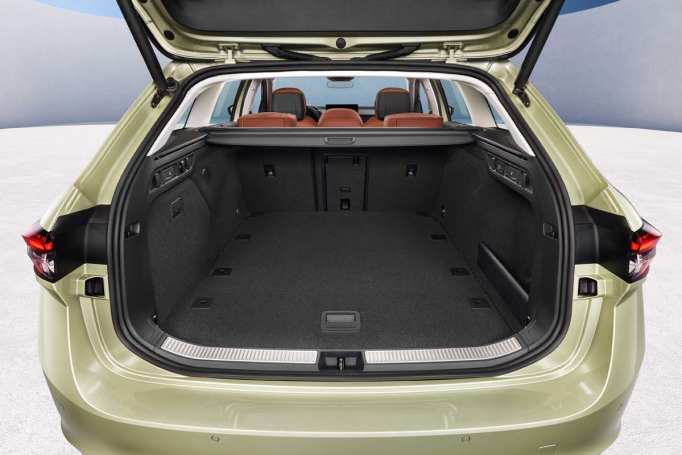 Skoda Superb 2024 Boot space