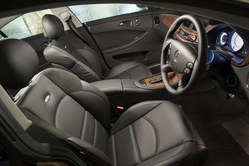 It's just a shame how the interior shared too many components from the W211.