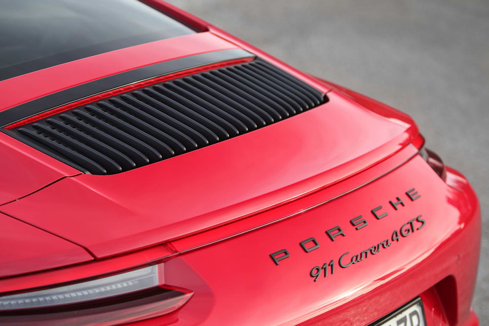 2017 Porsche 911 Carrera 4 GTS Coupe