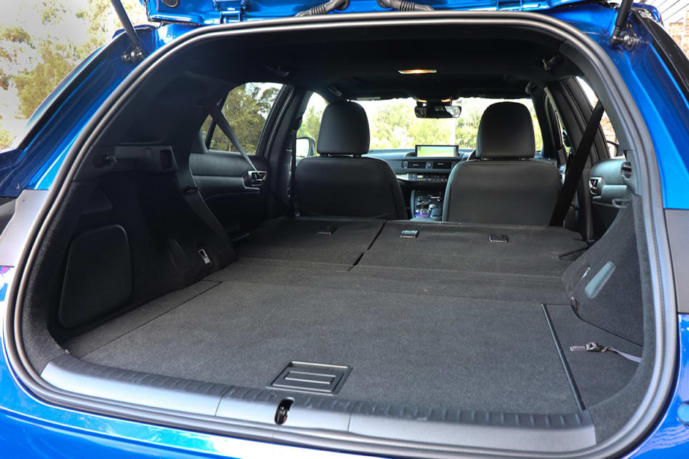 With the seats down, there is 985 litres of boot space. (image credit: Tim Robson)