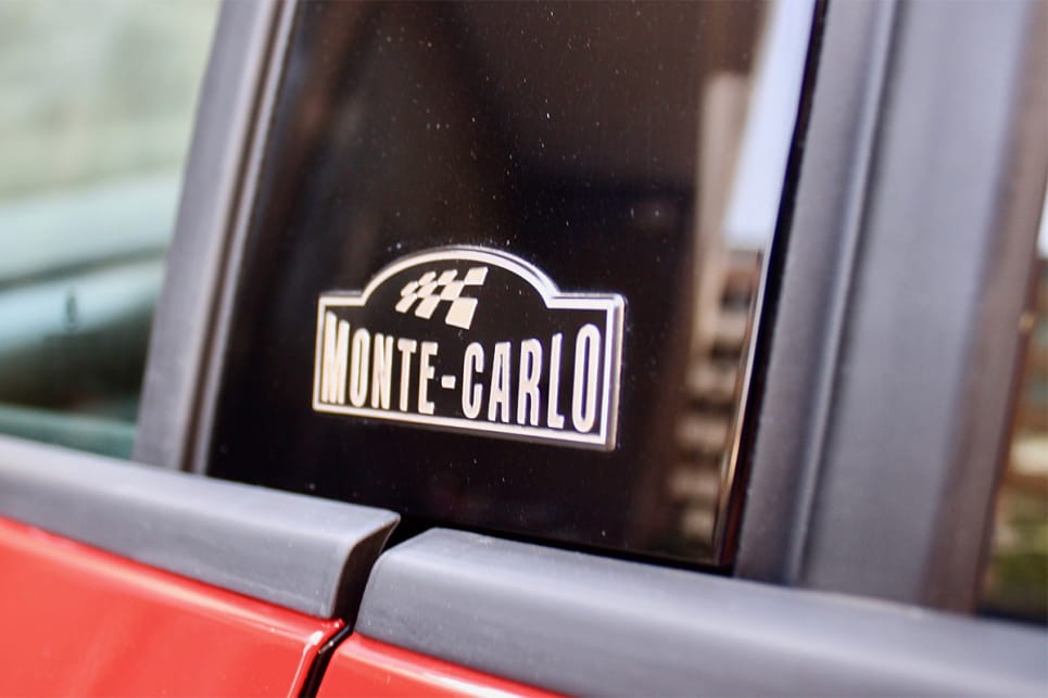On the B-pillars and doors sills are Monte Carlo badges.