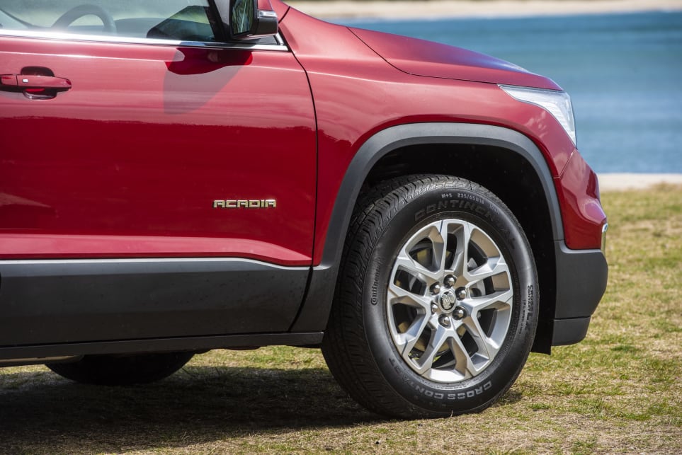 We love the Holden Acadia’s tough looks (pictured: Acadia LT).
