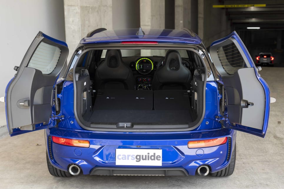 Folding the 60/40 rear seats increases that capacity to 1250 litres.