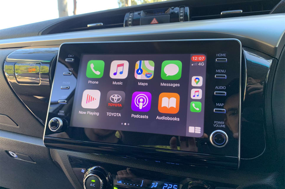The HiLux now has a an 8.0-inch touchscreen with Apple CarPlay and Android Auto.