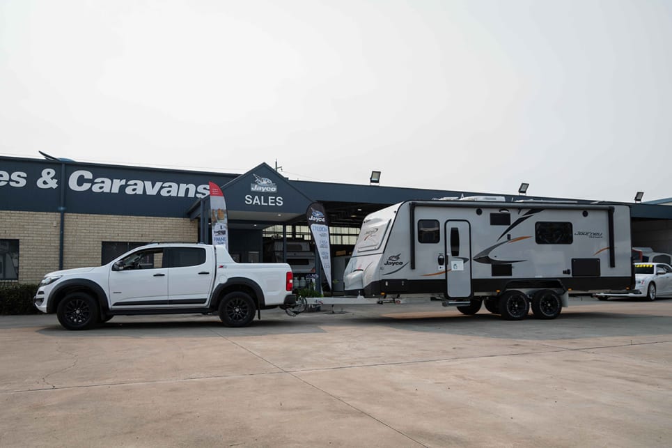 For our towing loop, we borrowed a Jayco Journey Outback (model no: 21.66-3) from our good mates at Jayco Nowra.