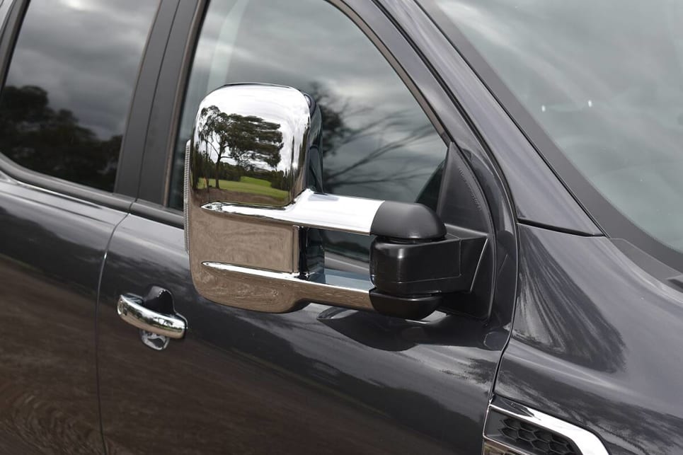 The Clearview mirrors can be retracted using the Ranger’s electric mirror controls. (image: Mark Oastler)