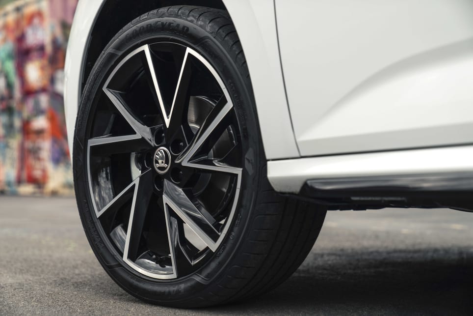 The 110 TSI Monte Carlo has 18-inch back alloys.