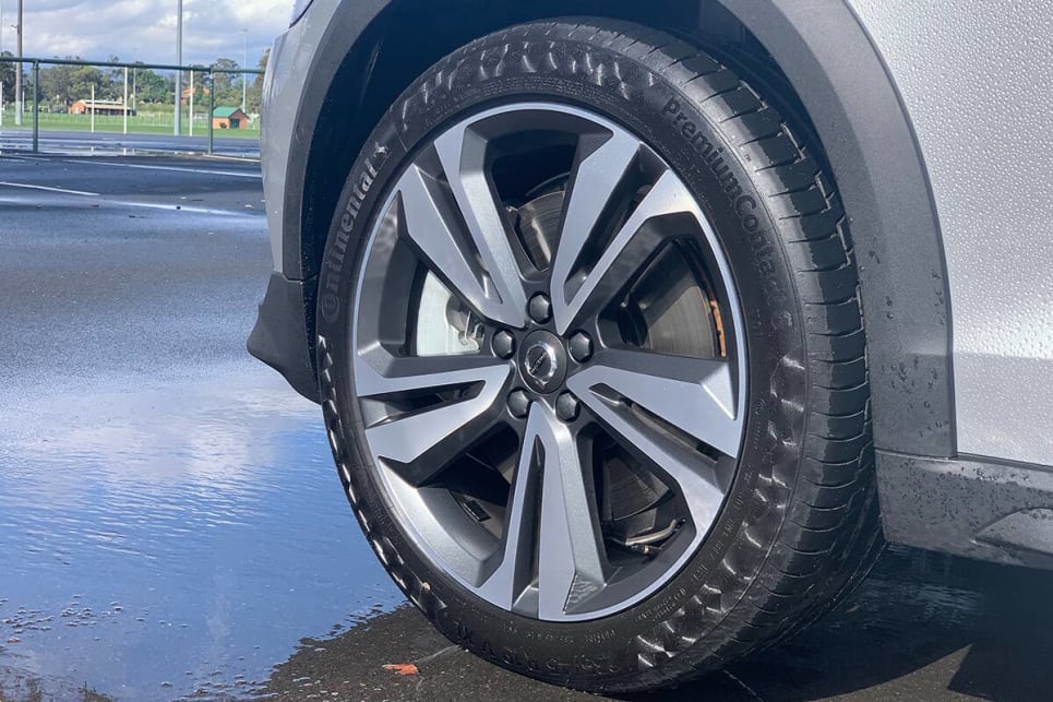 Featuring 19-inch alloy wheels. 