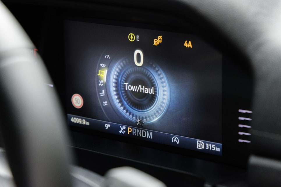 That screen is decent, but there are always warning messages showing up there that require you to hit ‘OK’ on the steering wheel to cancel out. It gets tedious over time. (image: Glen Sullivan)