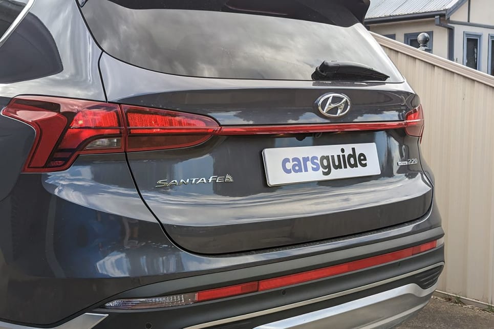 A power-operated tailgate is one of those things you feel like you don’t need to until you actually have one. (image: Tung Nguyen)