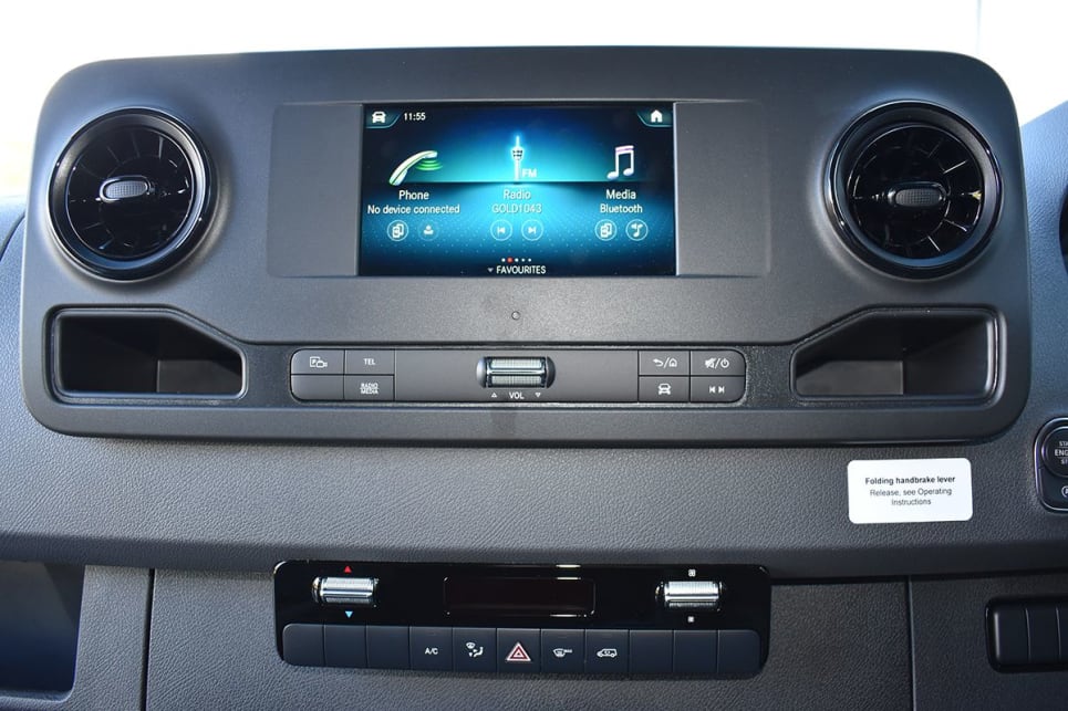 The Sprinter features a 7.0-inch touchscreen with connectivity to Apple and Android devices. (Image: Mark Oastler)