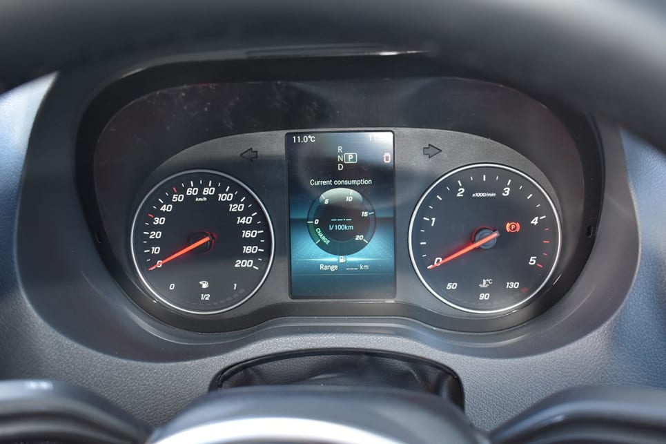 Behind the Sprinter's steering wheel is a driver’s instrument cluster with colour display. (Image: Mark Oastler)