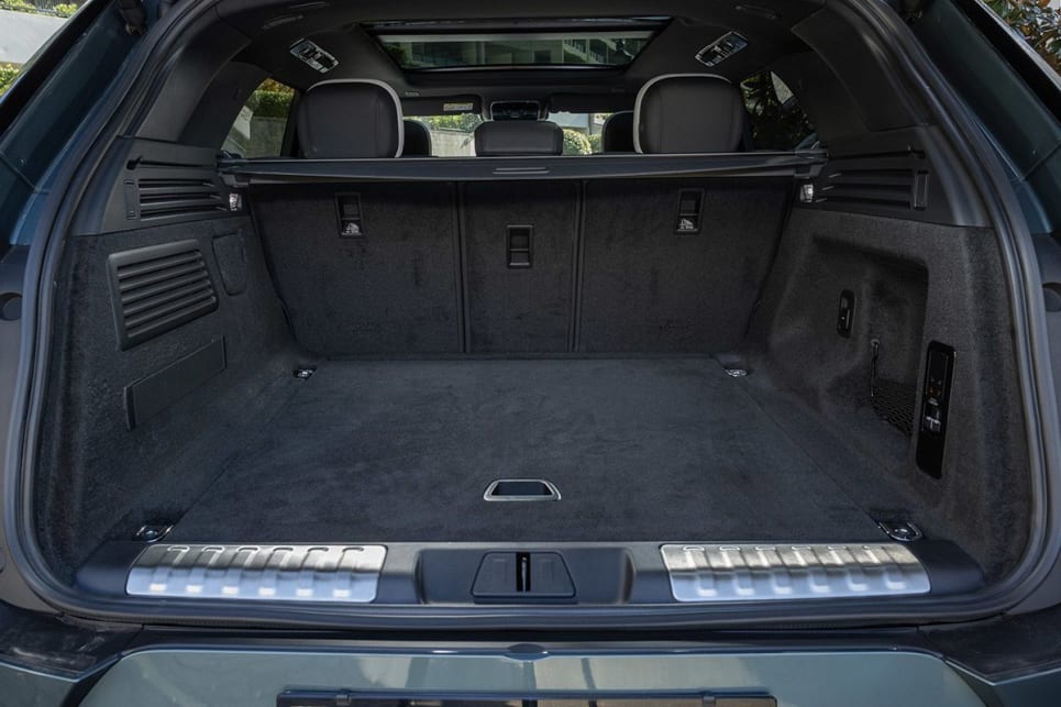 You'll find 835 litres of luggage space with the Range Rover Sport's second row of seats in place.