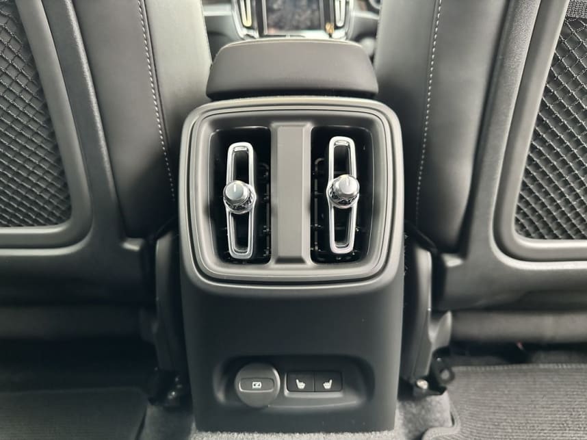 Comfort is also aided by the directional air vents at the rear of the centre console. (image: Justin Hilliard)