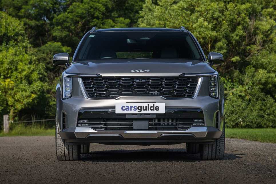 The black grille is wide-set and complements the tall nose.