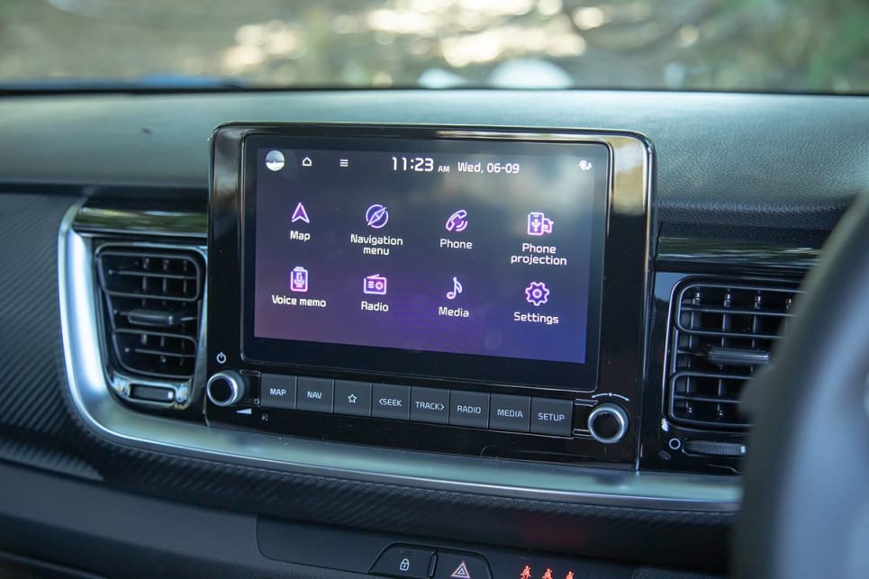Upfront of the Stonic GT-Line is an 8.0-inch multimedia touchscreen. (Image: Sam Rawlings)