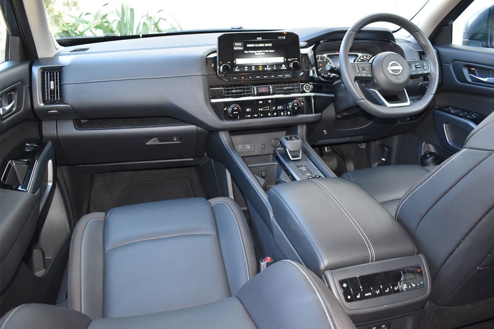 2024 Nissan Pathfinder Ti I Seats