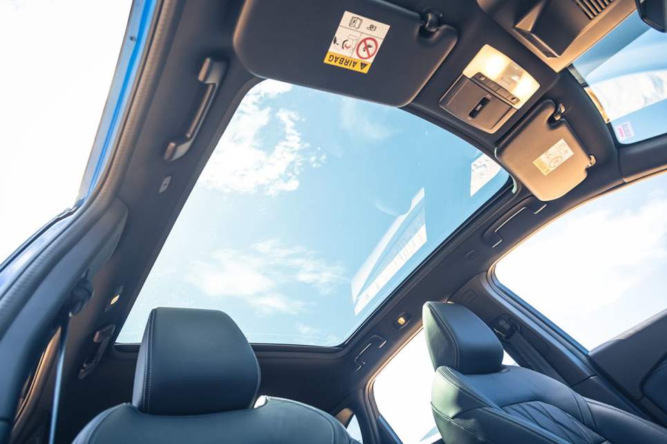 The Qashqai features a panoramic sunroof.