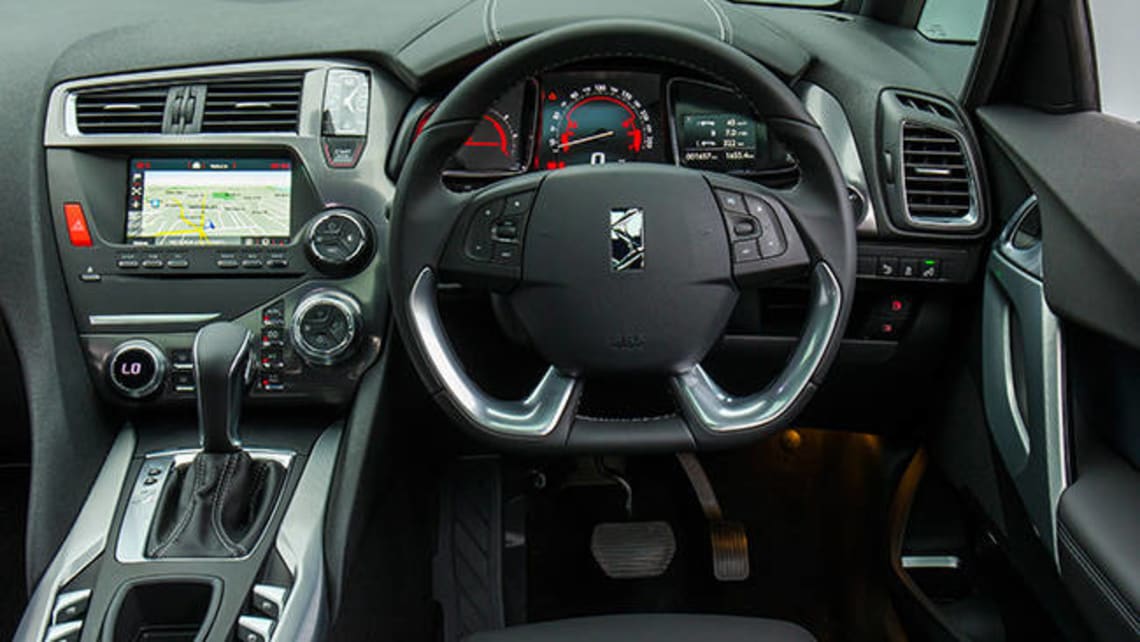 2016 Citroen DS5 steering wheel.