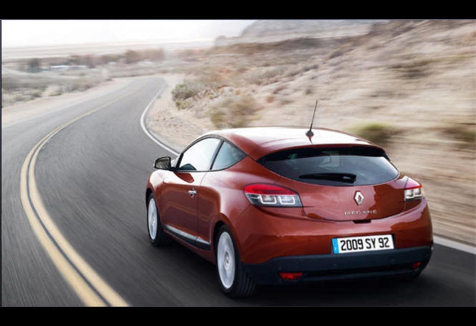 Renault Megane Coupe: on the way 
