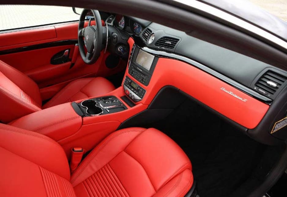 Maserati GranTurismo S interior