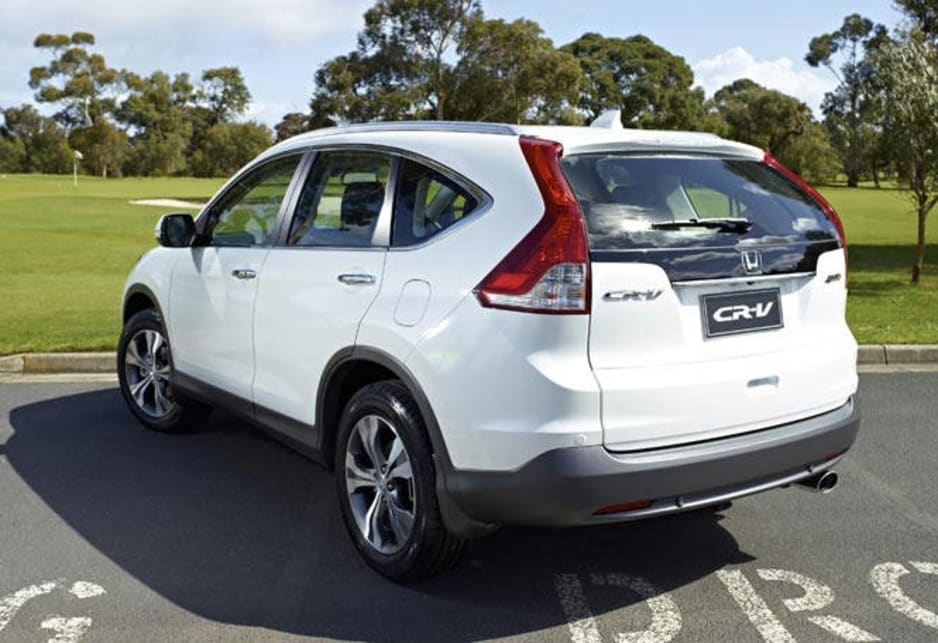 The new CR-V's design is light years ahead of the bitty, plasticky design of the old. Honda has finally put a face on the CR-V that you will recognise and like. If you're not paying attention, you might at first think it's the handsome Kia Sportage from the front or a Volvo from the rear.