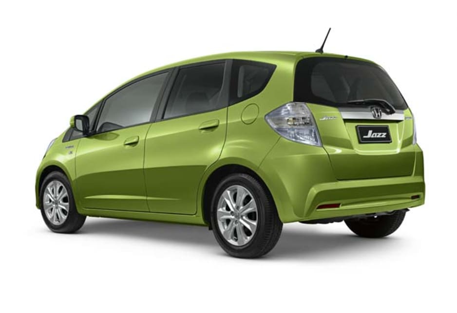 Based on the national distance average of 15,000km a year, the Honda Jazz Hybrid would use 375 litres less fuel than the standard Jazz annually, equating to a fuel bill saving of $562.50 a year based on the price of premium unleaded at $1.50 per litre.