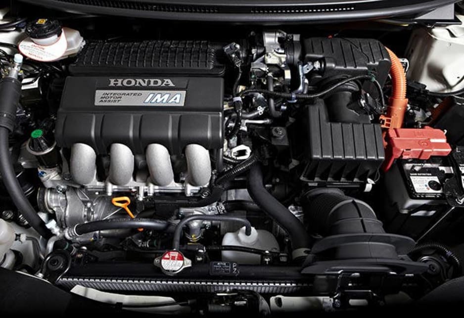 Power for the Honda CR-Z comes from the combination of 1.5-litre i-VTEC petrol engine and Honda’s Integrated Motor Assist (IMA) electric system. 