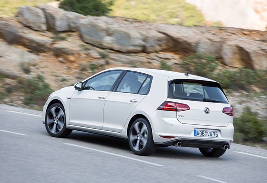 In Sport mode, the GTi retains a large measure of comfort but still holds the five door hatch comfortably through fast corners even on bumpy roads. 