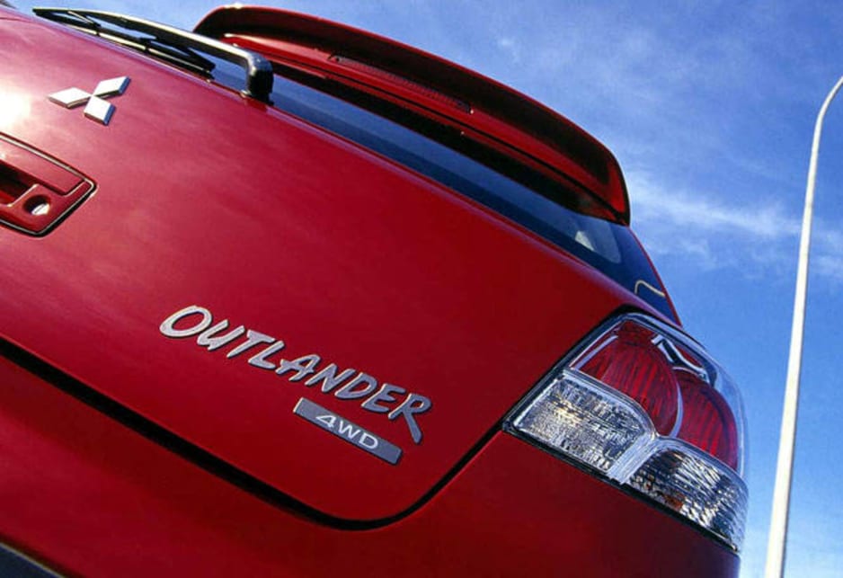 2003 Mitsubishi Outlander LS