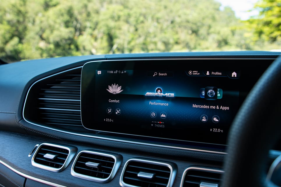 The media screens come complete with Apple CarPlay, Android Auto, built-in navigation and voice activation. (image: Tom White)
