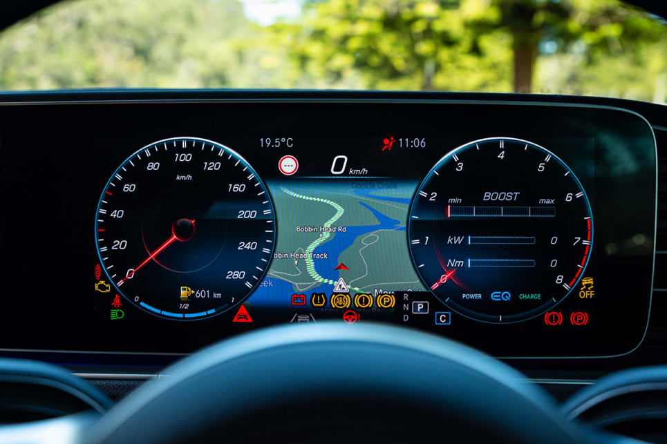 Included are the standard fitments from all new Benz models, including the headline dual 12.3-inch screens adorning its massive dashboard. (image: Tom White)