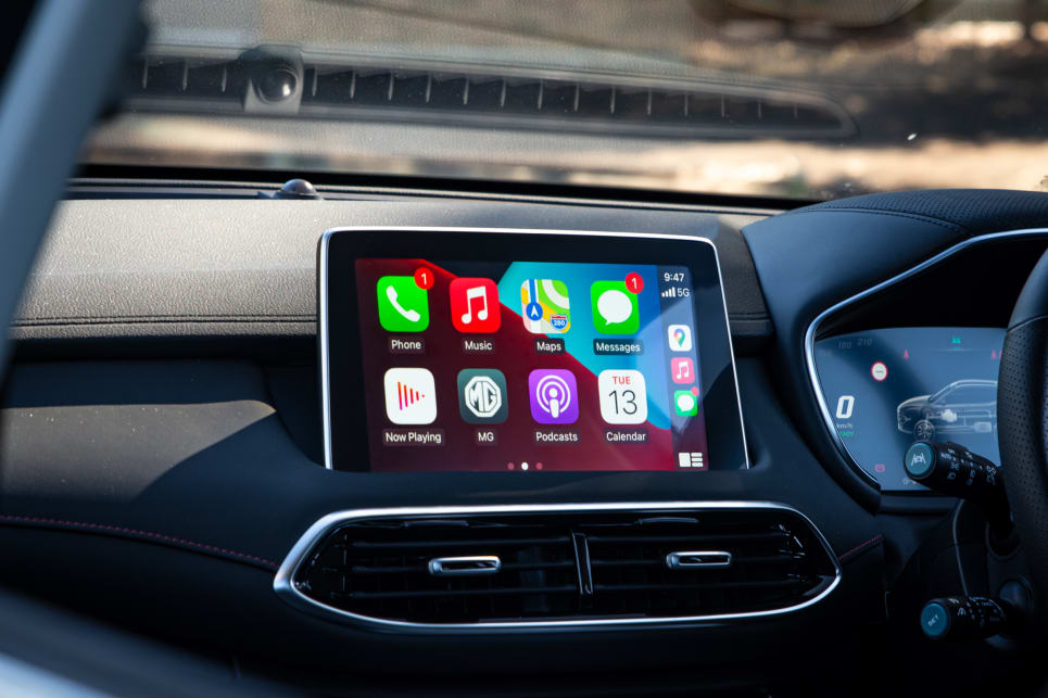 The 10.1-inch multimedia touchscreen features Apple CarPlay and Android Auto.