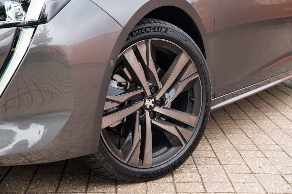 Standard stuff includes 19-inch alloy wheels clad in impressive Michelin Pilot Sport 4 tyres (Image: Tom White).