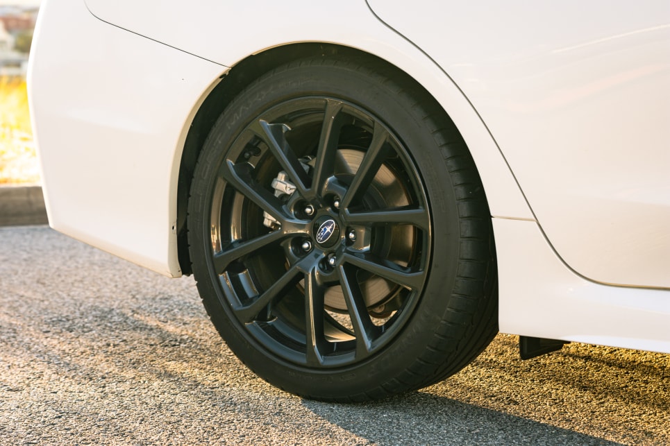 Featureing 18-inch alloys.
