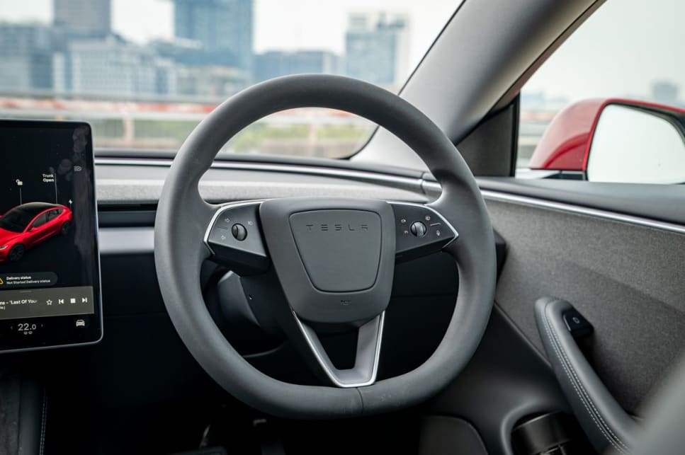 The wheel column is now ‘stalkless’ forgoing the indicator and gear shift controls. (image: Tom White)