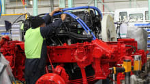 How big trucks are built How big trucks are built