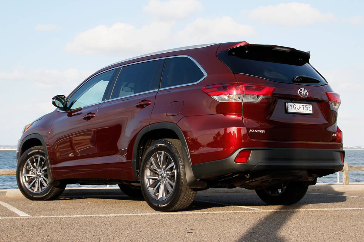 Toyota Kluger Gxl Fwd Review Snapshot Carsguide