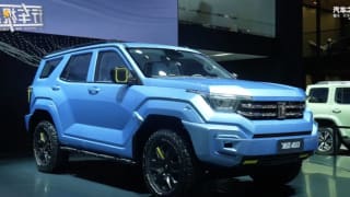 China takes on the LC300! Great Wall Tank 400 looks even tougher than the LandCruiser 300 Series, and you won't believe the price...
