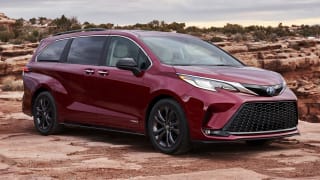 Is the new Toyota Sienna 2021 the next Tarago?