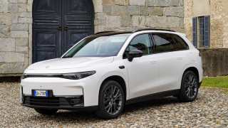 Has Leapmotor's boss come up with the perfect EV solution for Australia with the 1000km C10 REEV that could leave other electric cars like Tesla's Model Y stranded??Â