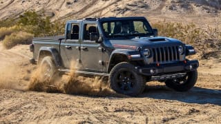 New Jeep Gladiator Mojave 2020 takes aim at Ford Ranger Raptor dual-cab ute