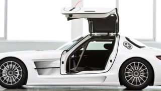 Mercedes-Benz SLS AMG GT3 to race