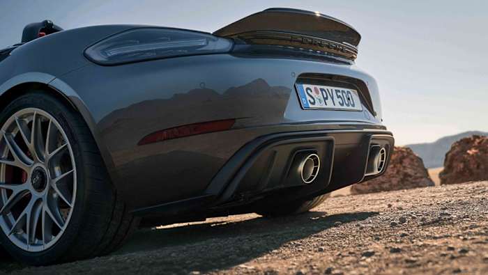 Petrol isn’t dead! Next-gen Porsche 718 will get
