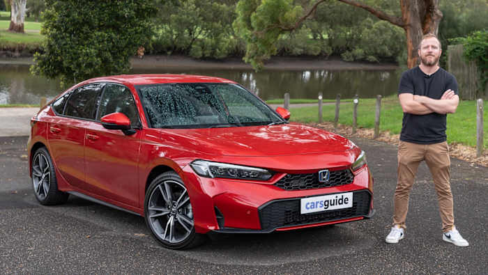 2025 Honda Civic e:HEV L (image: Sam Rawlings)