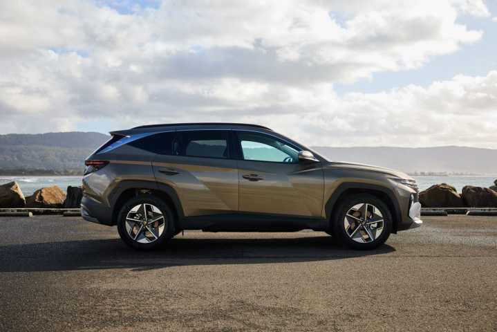 Hyundai Tucson 2024 review: Hybrid – Australian first drive | Upgraded ...
