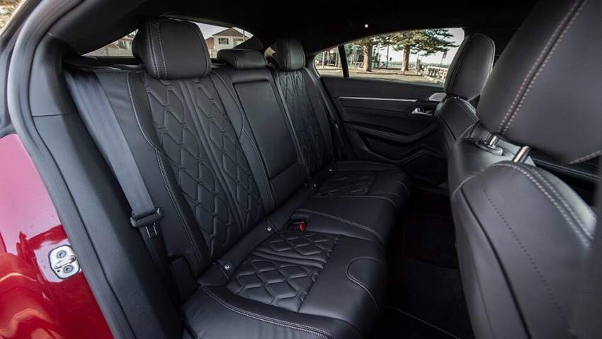 Peugeot 508 isofix points outlet