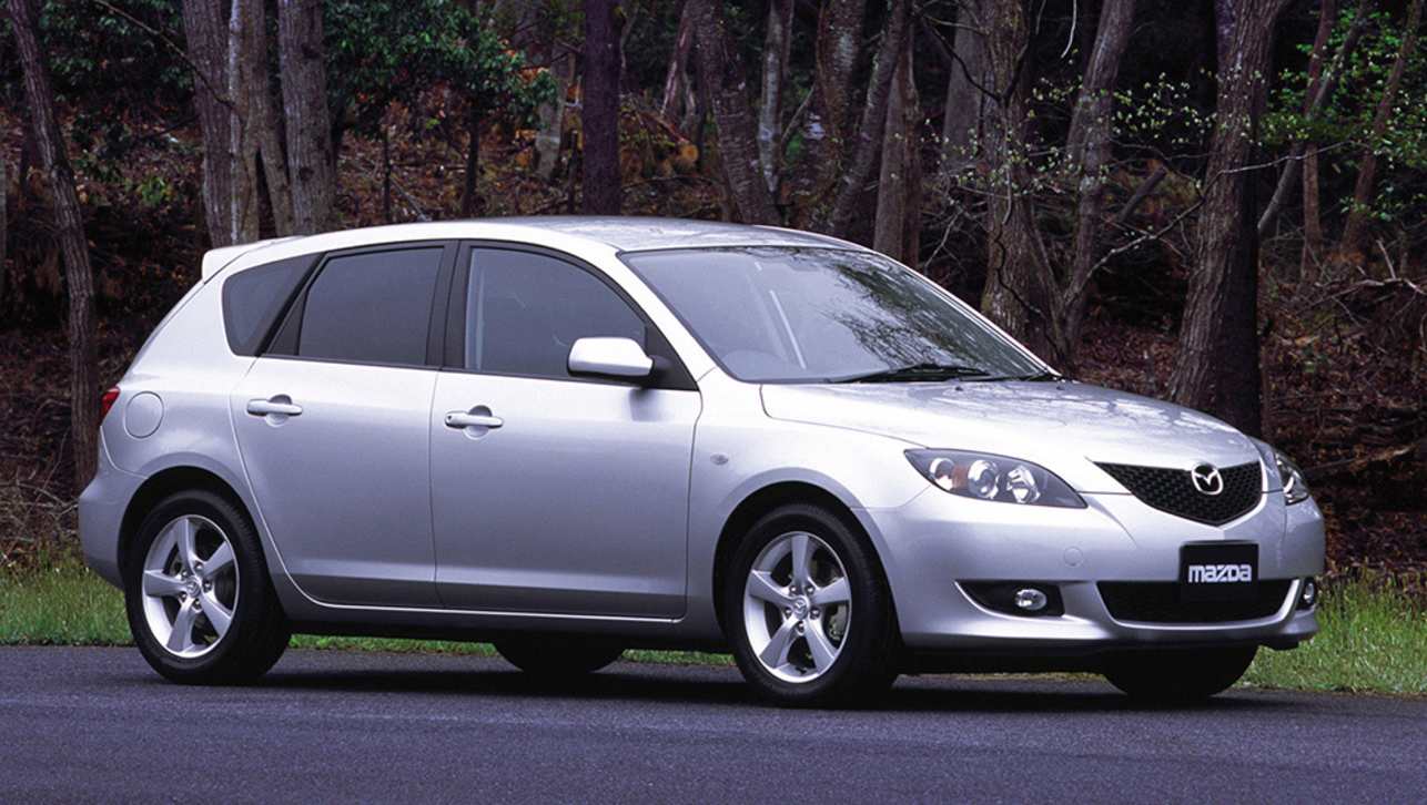 Mazda 3 2006 isofix clearance