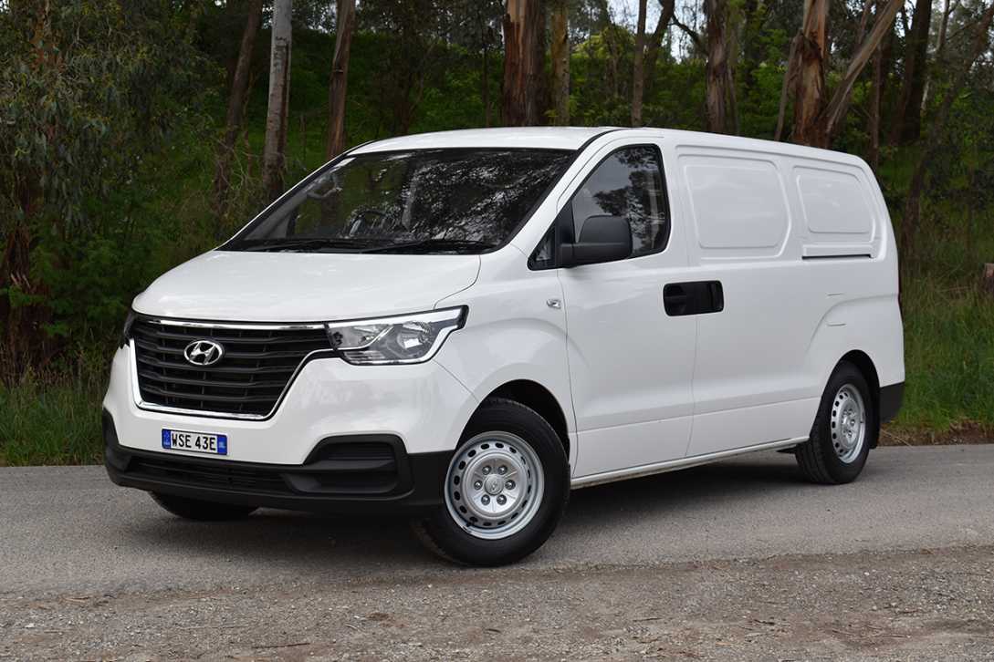 We recently spent a week with the iLoad, to find out why this venerable Korean workhorse maintains its popularity in a mid-size van market packed with hungry competitors. (image: Mark Oastler)